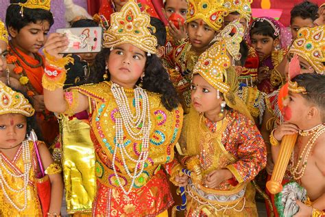 A festival celebrating the powerful goddess durga, durga puja is a major festival for the bengalis in india. Diwali 2018 Photos: Hindu Festival Of Lights Celebrated In India, The World