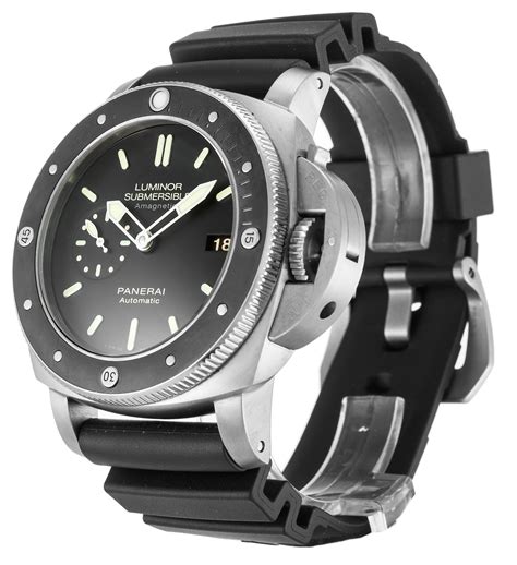 The Best Selling Replica Panerai Luminor Submersible Watch In Black