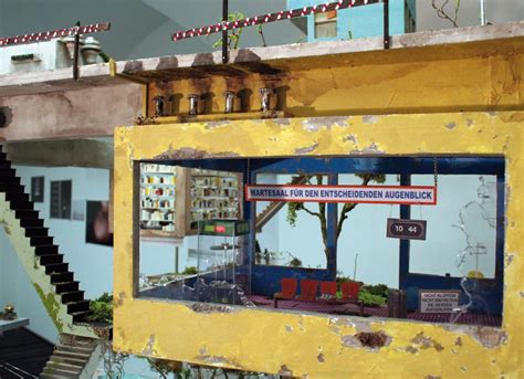 Leahs nachforschungen bringen sie zu einem alten haus und einem vergessenen familiengeheimnis, das stärker mit ihrem schicksal verwoben ist, als sie ihre recherchen führen sie nach cold ash holt, in das ehemalige haus der cannings. Das Haus meiner Träume