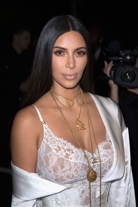 kim kardashian debuts her new skims sports bra crop top hybrid on instagram trendradars uk