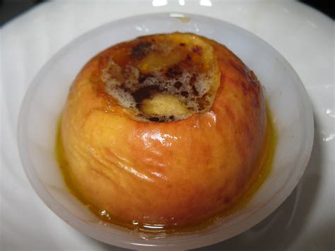 Simply Homemaking Baked Apples ~ Yummy