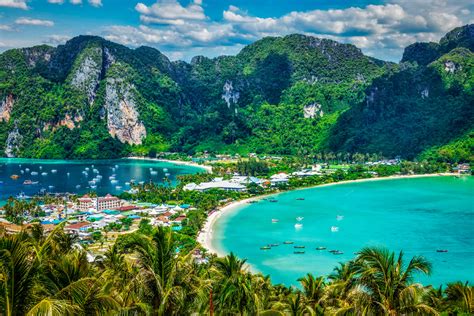 Thailand have one time zone *1, current local time is (in moment when this page is generated): Escape to Paradise on Phi Phi Island on a Thailand ...