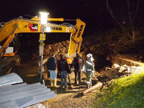 The latest tweets from feuerwehreinsätze (@einsatzhs). Feuerwehreinsatz nach Vermurung in Tobadill - Landeck