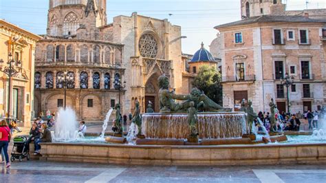 These are my 10 favorite things to do in valencia!be amazed by these 10 top experiences in valencia!•old city. Valencia - Spain - city overview - must see attractions ...