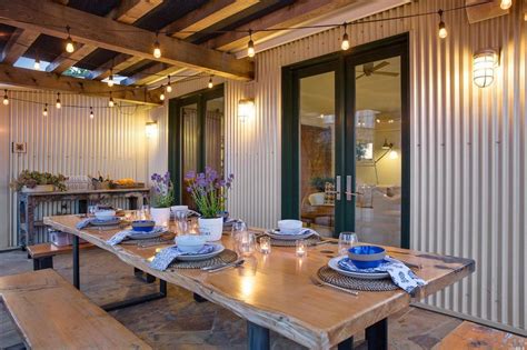 Dry creek kitchen is a 2002 jbf awards winning restaurant in healdsburg, california. maybe some step siding in one area to add depth | Dry ...