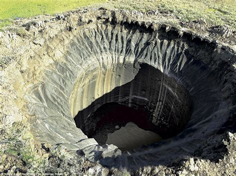 Big Hole In Russia Appearing Due To Climate Change The Green Optimistic