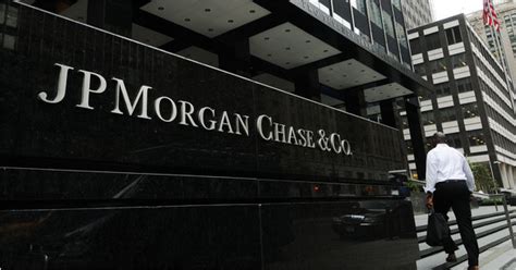Jpm) is one of the oldest financial institutions in the united states. JPMorgan Chase Income Higher as Loan Provisions Fall ...