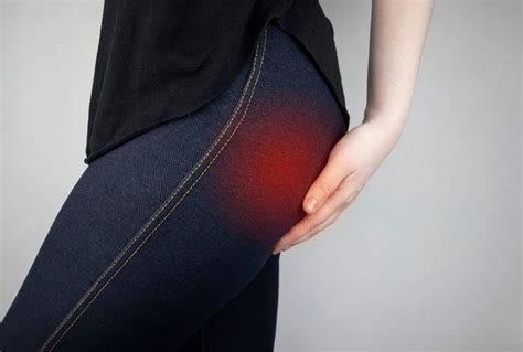 How To Relieve Buttock Pain From Sitting These 2 Piriformis Stretches Will Help