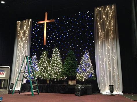 Pin By Benjamin Salmi On Church Backdrop Christmas Stage Design