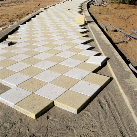 A Guide On How To Lay Paving Slabs