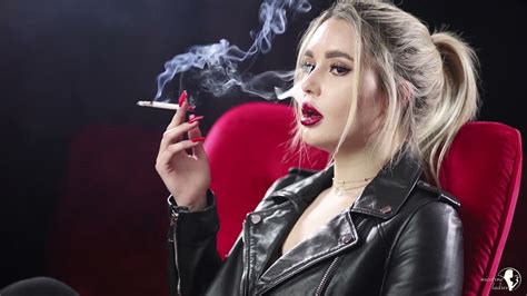 Smoking Girl Cute Mia Youtube