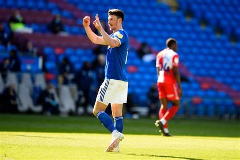 Kieffer roberto francisco moore (born 8 august 1992) is a professional footballer who plays as a forward for championship club cardiff city and the wales national team. The Gifted Cardiff City Youngster Who Wowed Mick Mccarthy ...