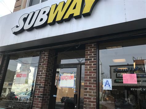 Subway is closing another 500 stores - here's why | Business Insider India
