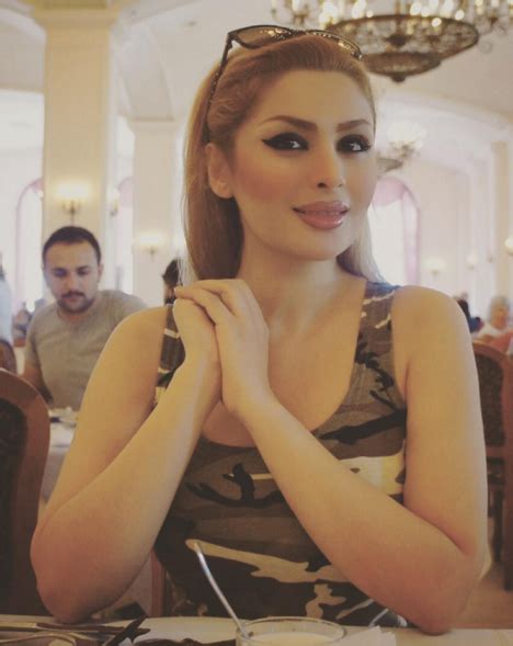 ‫negintv دنیا جهانبخت، دختر زیبای ایرانی که در اینستاگرام Facebook‬