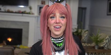 Youtuber Jenna Marbles Gave Herself An E Girl Makeover