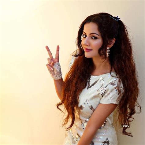 Pakistani Singer Rabi Pirzada’s Nude Pictures And Videos Leaked Online The Etimes Photogallery