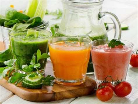 9 Healthy Drinks You Should Drink First Thing In The Morning