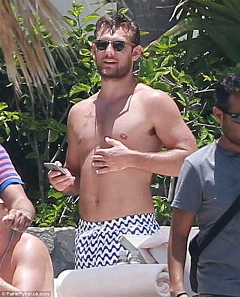Magic Mike Star Alex Pettyfer Flexes His Muscles On Vacation Daily