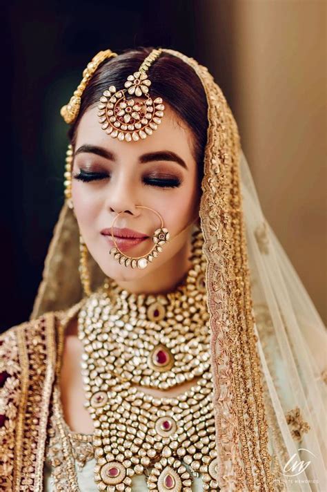 Beautiful Delhi Wedding With A Stunning Bridal Outfit Delhi Wedding Bridal Outfits Bridal