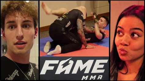 Jego atutami jest z pewnością imponująca postura i masa mięśniowa. JAK WYGLĄDA FAME MMA OD ZAPLECZA? - Przegląd internetu