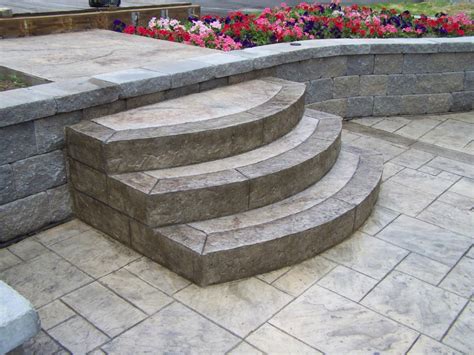 GS Flatwork, LLC - concrete Steps