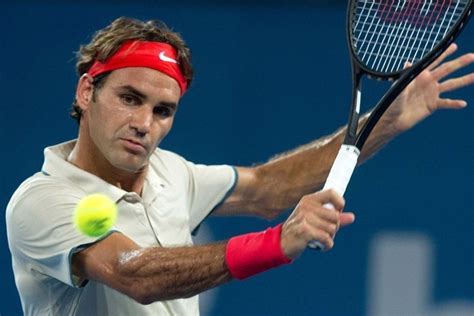 Roger Federer Hits Opponent On His Backside With A Tweener Video