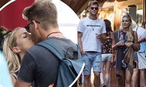 Jeremy Irvine Shares A Steamy Smooch With His Midwife Girlfriend Jodie