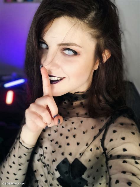 Olyashaa Goth 17 Lewd Photos Leaked From Onlyfans Patreon Fansly