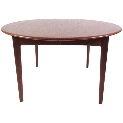Mid-Century Modern Danish Teak Dining Table For Sale at ...
