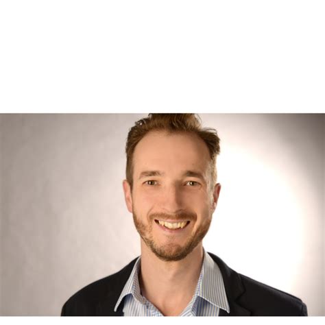 Dort will sie das zurückgeben, was sie in ihrer kindheit. Siegfried Bast - Projektleiter im Jugendbereich - Ulla ...