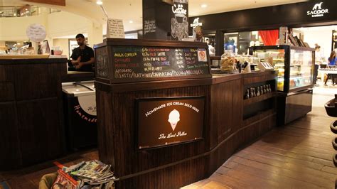 Кофейня, ресторан современной азиатской кухни. Waiii Sek Meowsss: Artisan Coffee Bar @ Bangsar Village 2