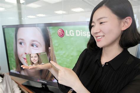 Lgs 5 Inch 1080p Smartphone Display Goes Far Beyond Retina Pixel