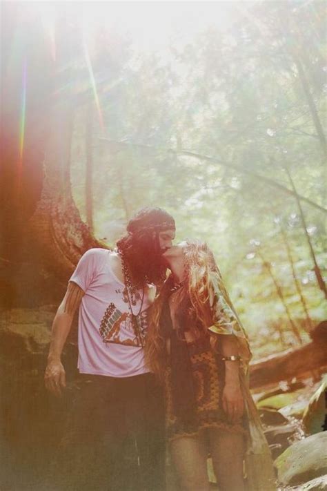 Pin By Kiara Lashay On Hippy Trippy Hippie Couple Hippie Life