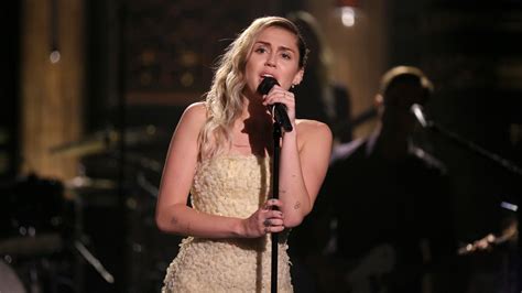 Watch The Tonight Show Starring Jimmy Fallon Highlight: Miley Cyrus Closes The Tonight Show with 