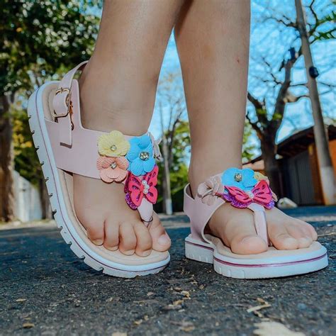 Pin By Rafal On Dziewczynka In 2021 Fashion Shoes Feet