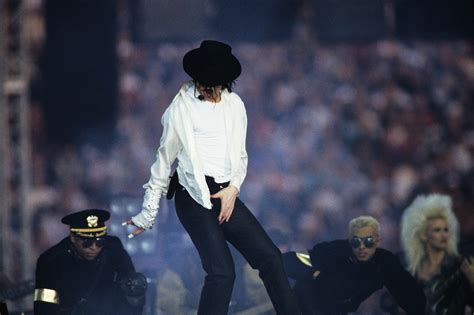Michael Jackson Changed The Super Bowl Halftime Game In 1993