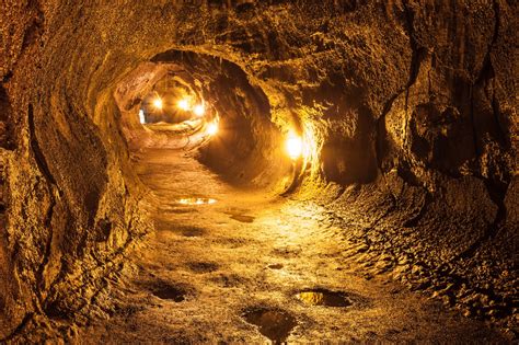 Best Lava Tubes To Explore In The Us Topozone