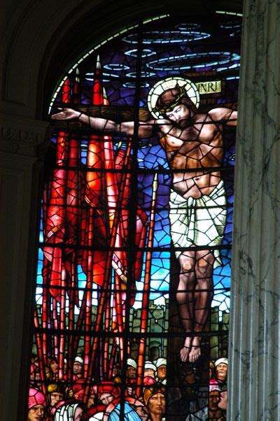 stained glass of the crucifixion birmingham cathedral birmingham cathedral biblical art