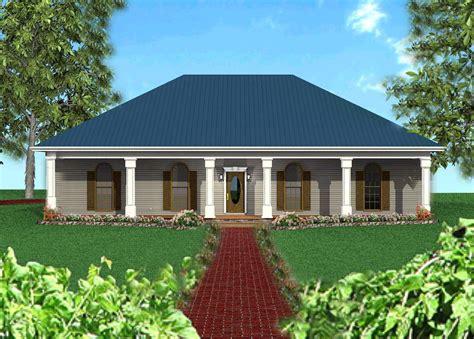 Plan 2521dh Classic Southern With A Hip Roof Country Style House