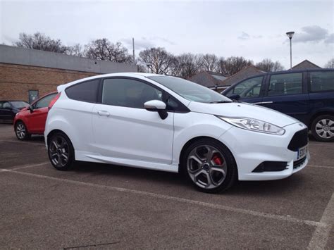 Ford Fiesta St White Photo Gallery 1010