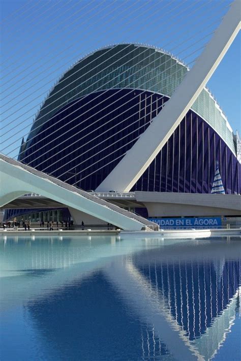 The autopoiesis of architecture proposed by schumacher (2011) is still unattainable [submitted to: Santiago Calatrava the Autopoiesis of Architecture 1 ...