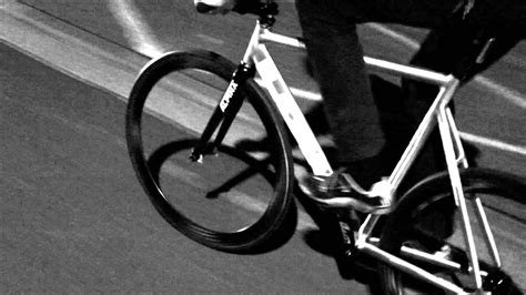 Fixed Gear Wallpapers Top Free Fixed Gear Backgrounds Wallpaperaccess