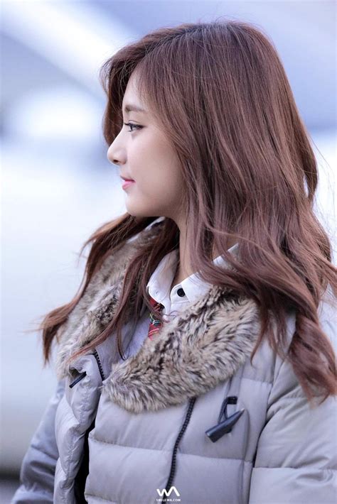 These 30+ Photos Of TWICE Tzuyu's Side Profile Is Proof That Every ...