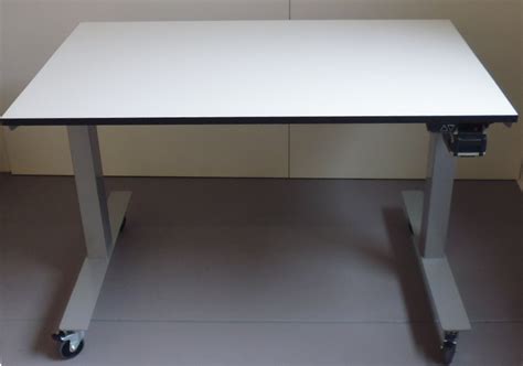 Werkbank arbeitstisch montagetisch aluminiumprofil rollbar. Montagetisch Rollbar : Aktuell : Gebrauchte montagetisch ...