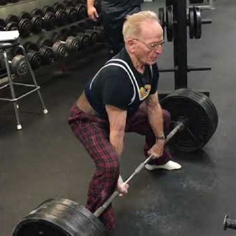 This 89 Year Old Man Proves Age Is Just A Number Does A 183 Kg Deadlift And We Are Losing It