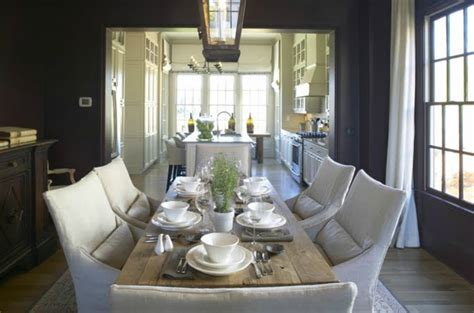 Beach pillows, coastal lighting, beach house rugs, and coastal wall décor and accessories all help to bring your seaside vision to life. Inspirations On The Horizon: Coastal Dining Room