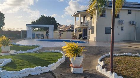 royal view barbados only holiday lettings