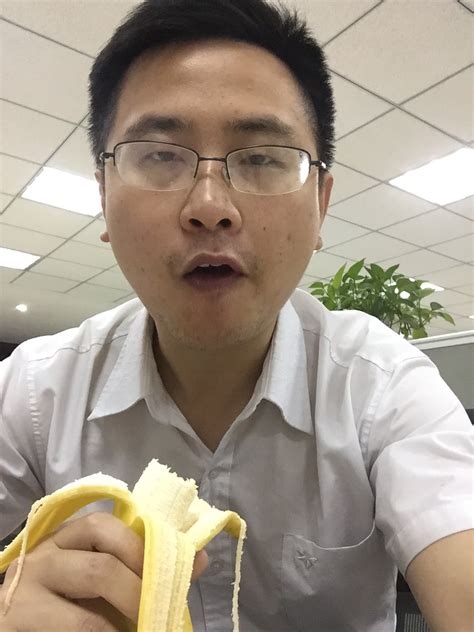 Jameswhite On Twitter Im Eating A Banana As Rewardi Dont Watch