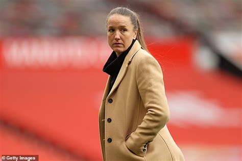 Casey Stoney Will Step Down As Manchester United Women S Boss At The