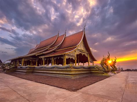 Local day tours in Ubon Ratchathani
